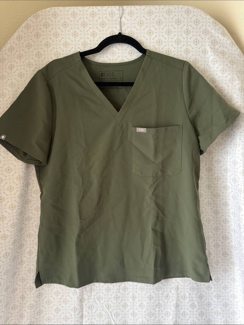 FIGS Catarina scrub top - moss
